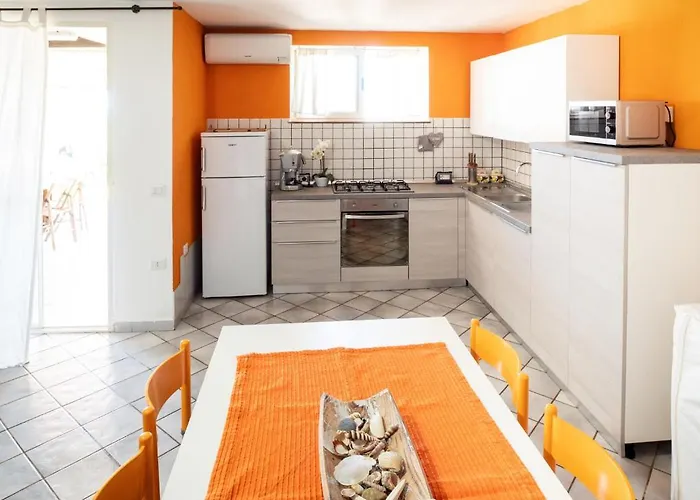 Casa Lugori * Torre dei Corsari