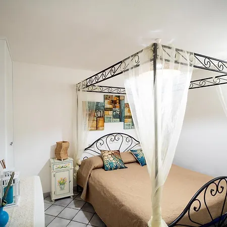 Casa Lugori Torre dei Corsari