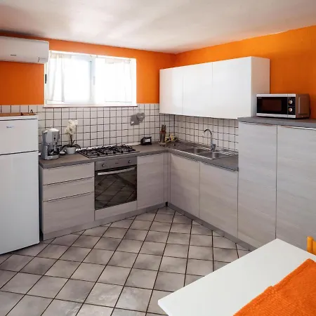 Casa Lugori Vakantiehuis Torre dei Corsari